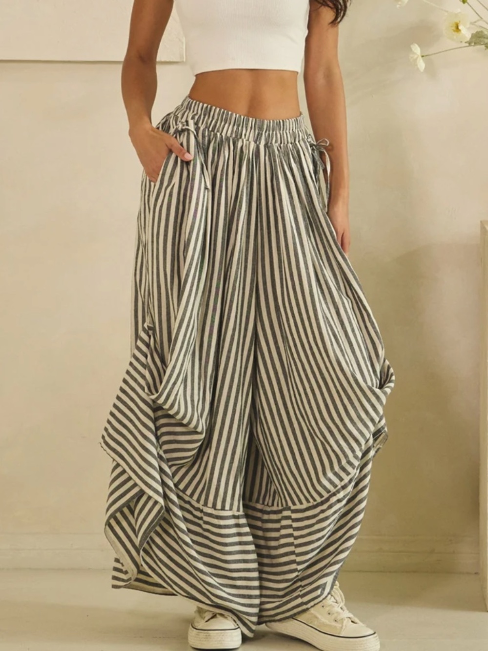 Oli & Hali Striped print Stretchy Waist Gathered Detail Wide leg Pants - Picture 8 of 9
